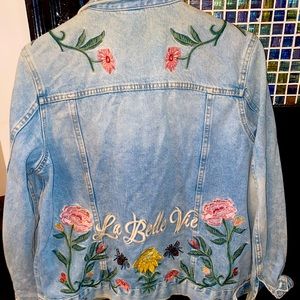 This is a size 10 (HM) which is like a large.